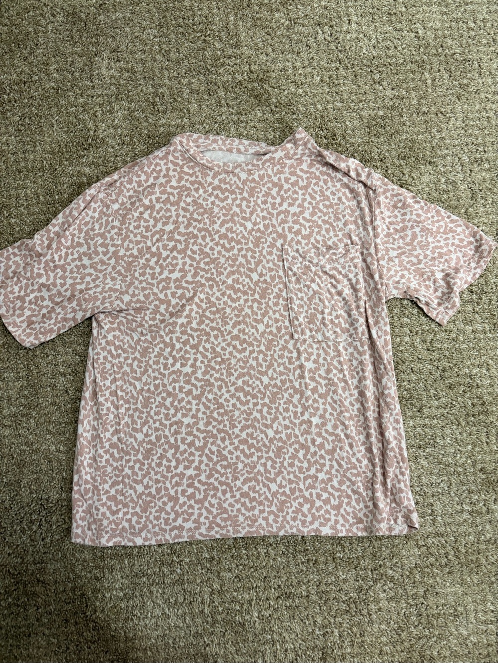stars above Blush Pink Leopard-Print Short Sleeve Pajama Top